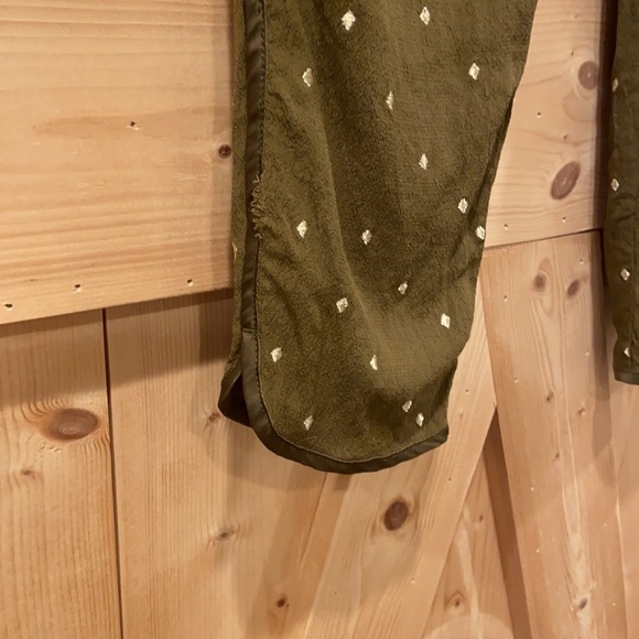Elevenses Goldform Olive Skinny Crop Pull On Pants Size 2 - Picture 7 of 13